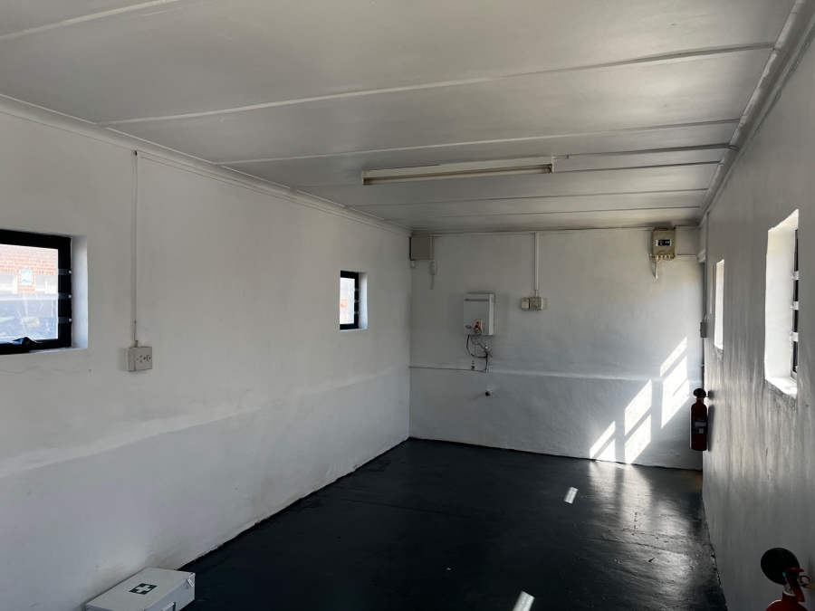 Commercial Property for Sale in Struisbaai Western Cape